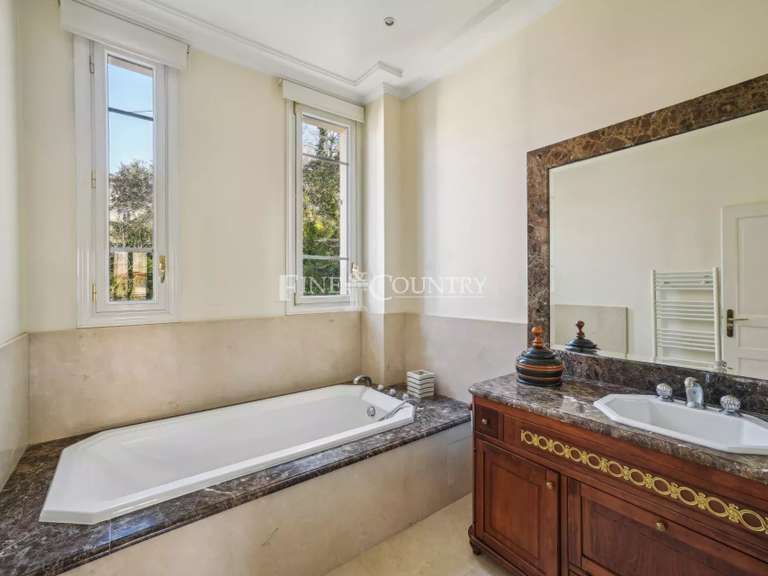 Villa Cannes - 7 chambres - 322m²