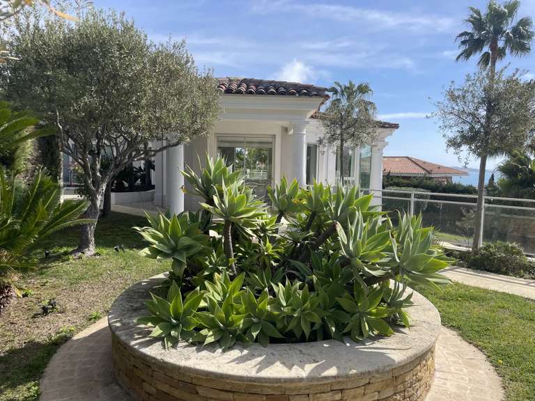 Villa with Sea view Cannes - 5 bedrooms - 642m²