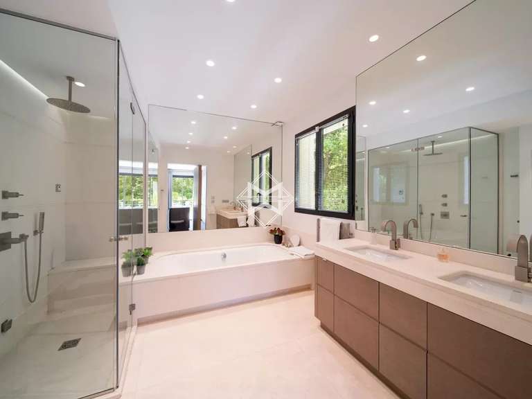 Villa Cannes - 5 chambres - 400m²