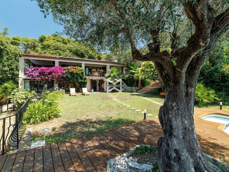 Villa Cannes - 5 chambres - 384m²