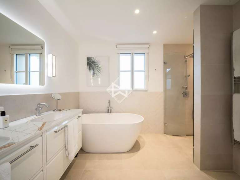 Villa avec Vue sur mer Cannes - 5 chambres - 318m²