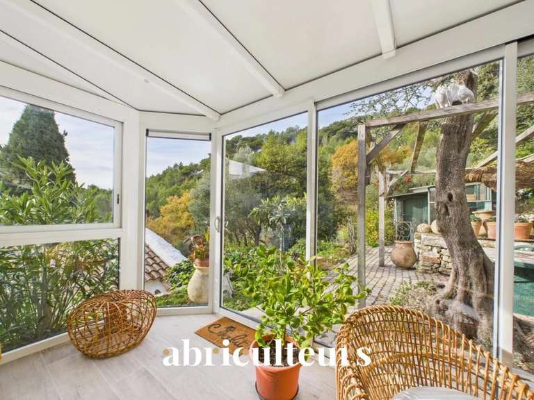 Maison Cantaron - 6 chambres - 223m²