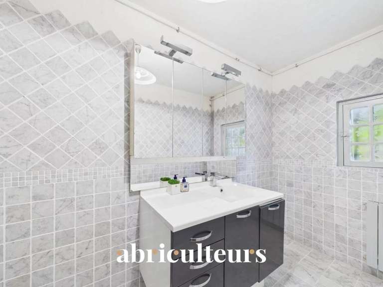 Maison Cantaron - 5 chambres - 223m²