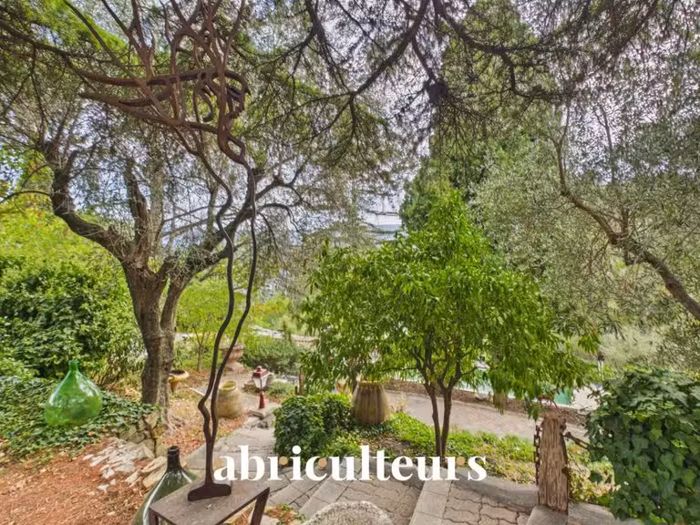 Maison Cantaron - 5 chambres - 223m²