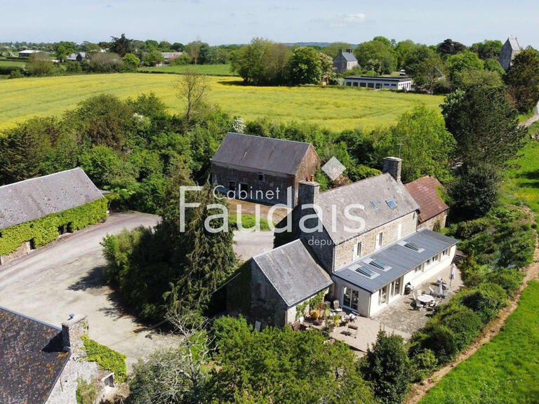 House Canville-la-Rocque - 4 bedrooms