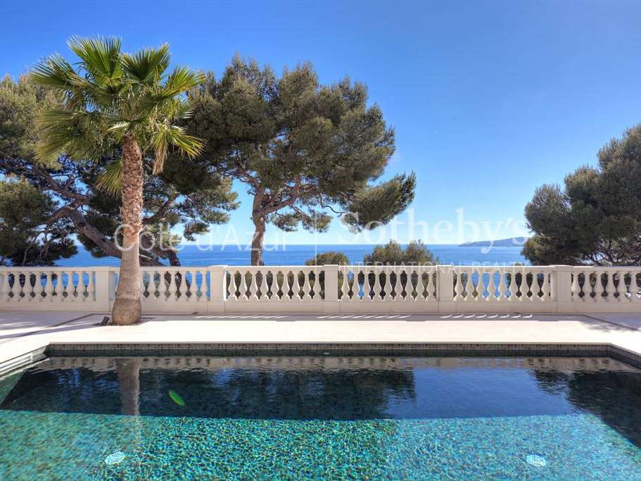 Mansion Cap-d'Ail