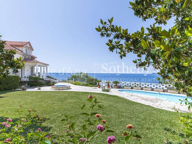 Maison Cap-d'Ail - 7 chambres - 390m²