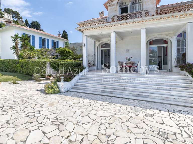 Maison Cap-d'Ail - 7 chambres - 390m²
