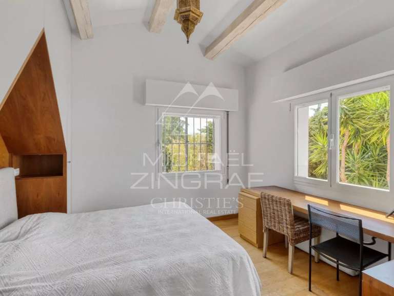 Villa Cap-d'Ail - 5 bedrooms - 247m²