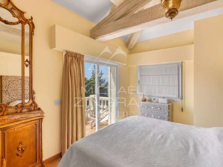 Villa Cap-d'Ail - 5 bedrooms - 247m²