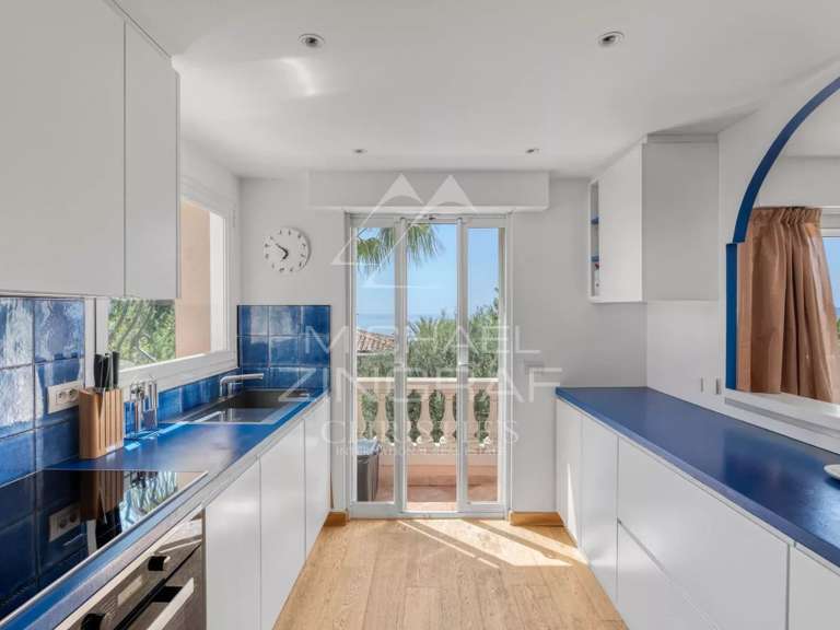 Villa Cap-d'Ail - 5 bedrooms - 247m²