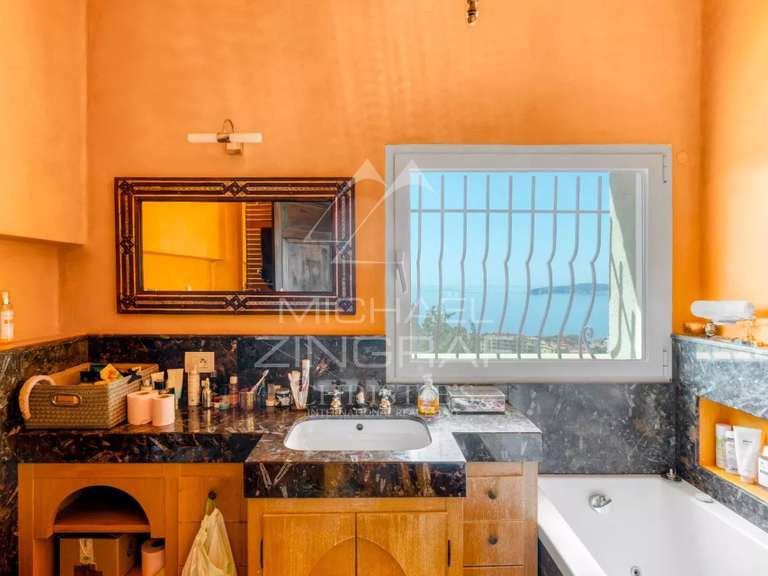 Villa Cap-d'Ail - 5 bedrooms - 247m²