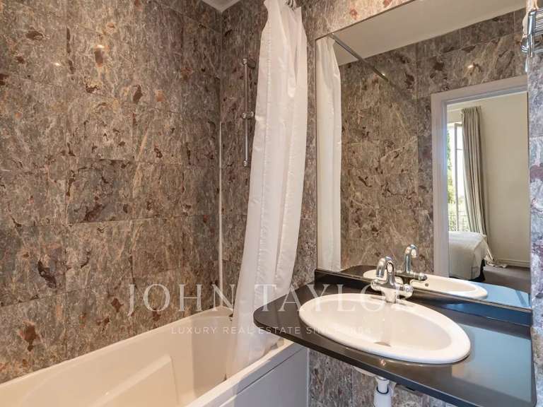 Villa Cap-d'Ail - 14 chambres - 480m²