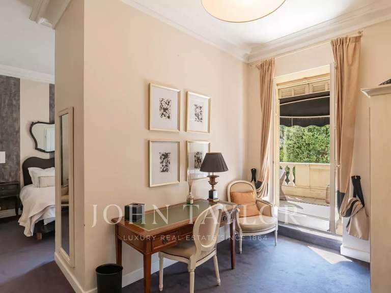 Villa Cap-d'Ail - 14 chambres - 480m²