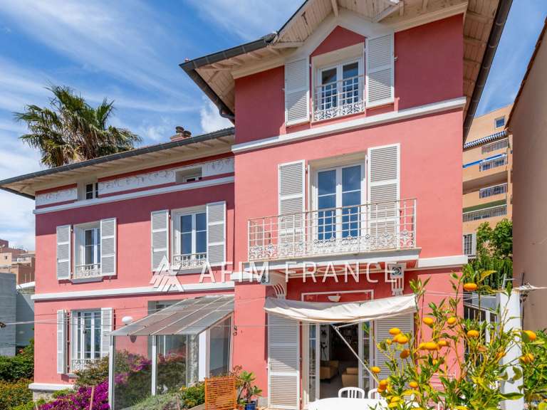 Villa Cap-d'Ail - 4 chambres - 340m²
