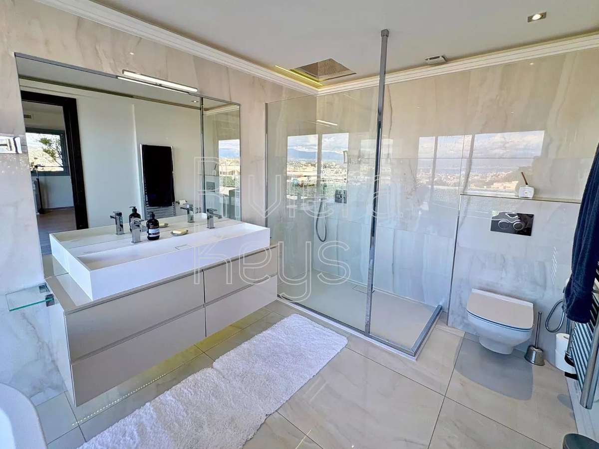 Apartment cap-d-antibes