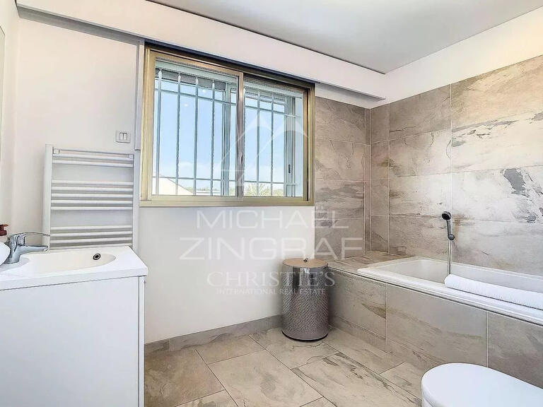 Appartement Cap-d-antibes - 3 chambres - 94m²