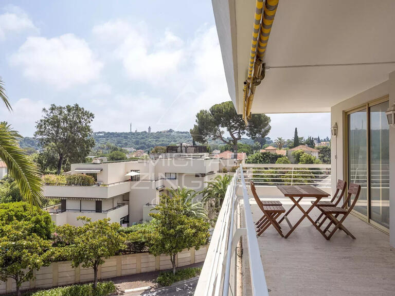 Appartement Cap-d-antibes - 3 chambres - 94m²