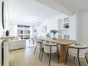 Appartement Cap-d-antibes - 2 chambres - 82m²