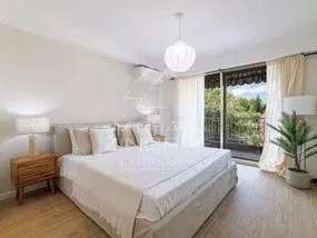 Appartement Cap-d-antibes - 2 chambres - 82m²