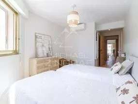 Appartement Cap-d-antibes - 2 chambres - 82m²