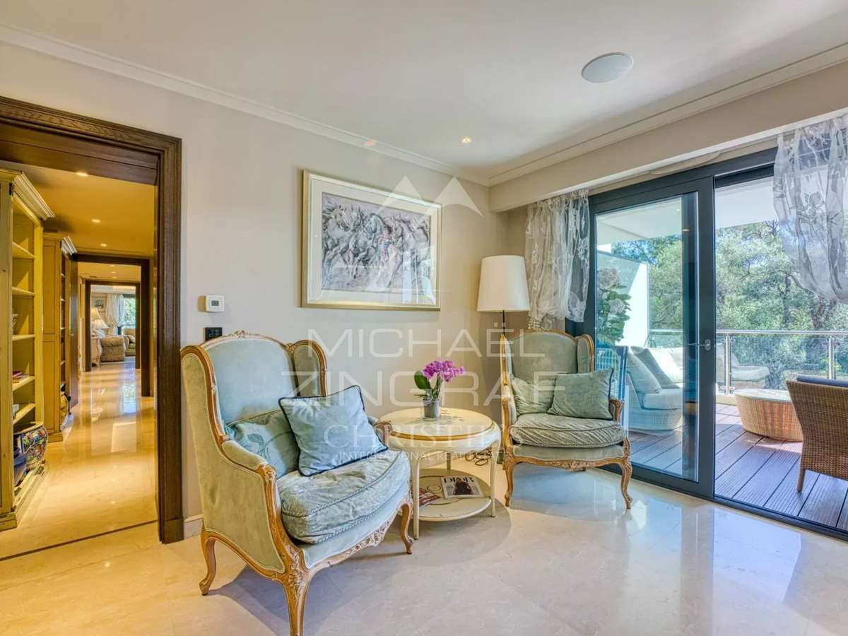 Apartment cap-d-antibes