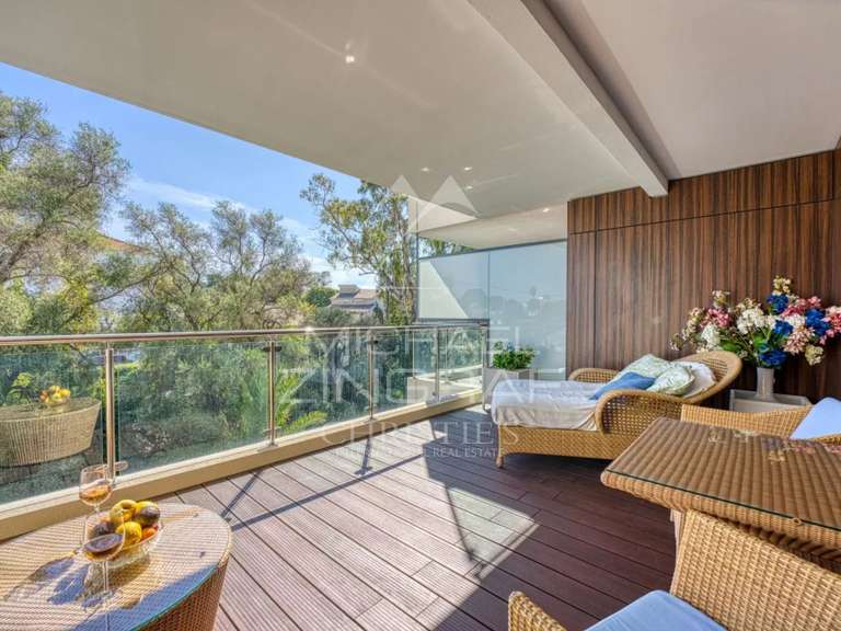 Apartment cap-d-antibes - 3 bedrooms - 132m²