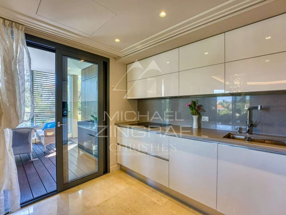 Apartment cap-d-antibes