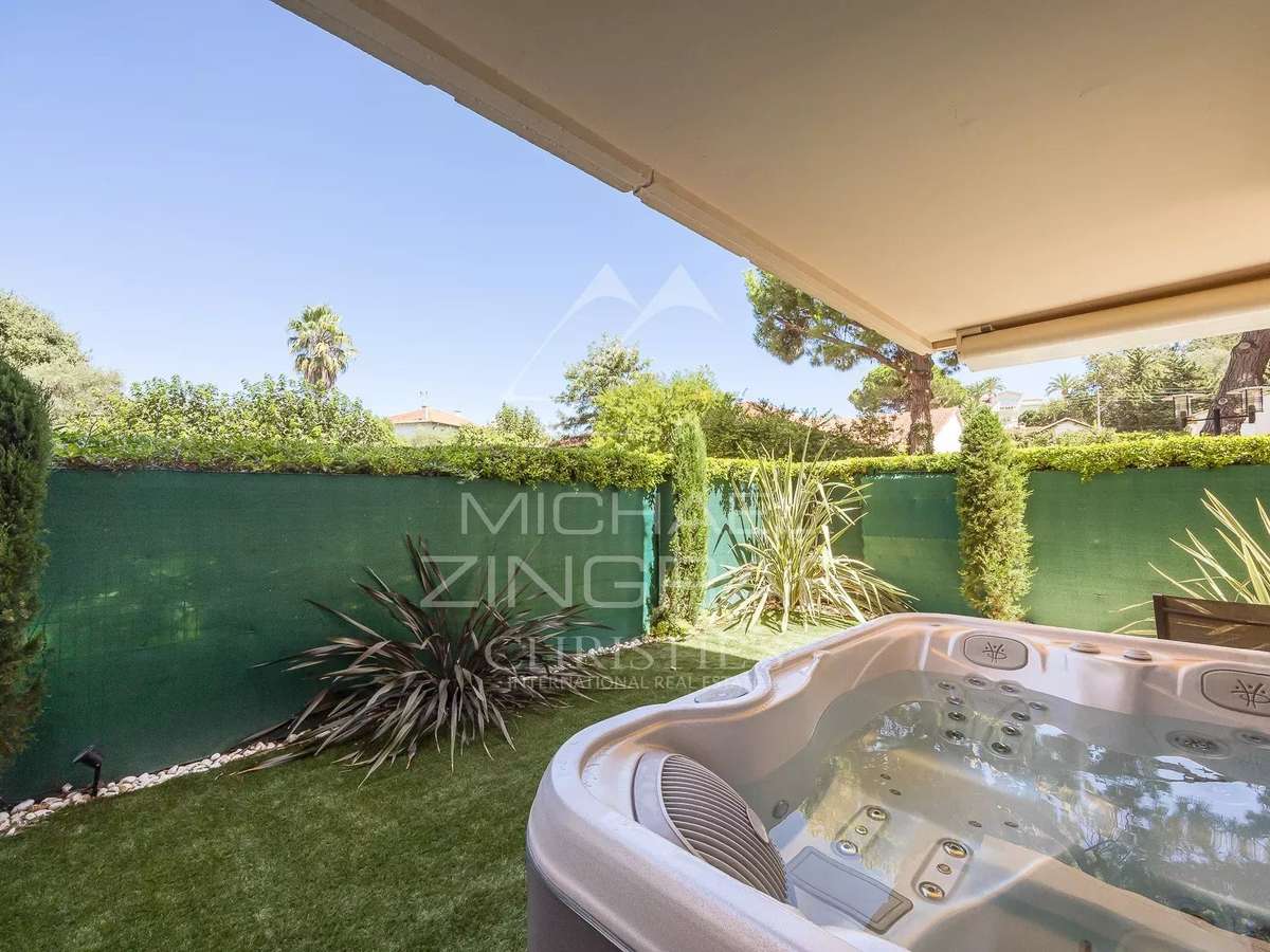 Apartment cap-d-antibes