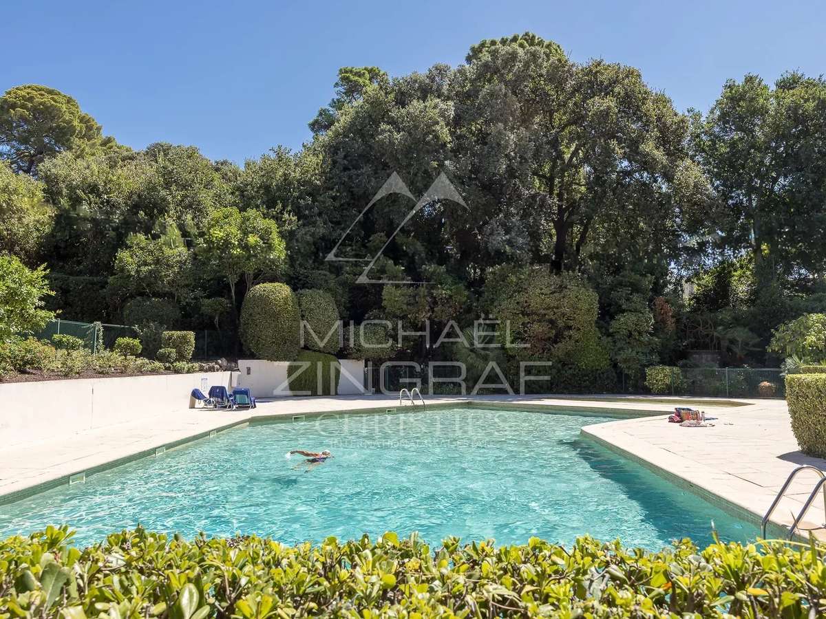 Apartment cap-d-antibes