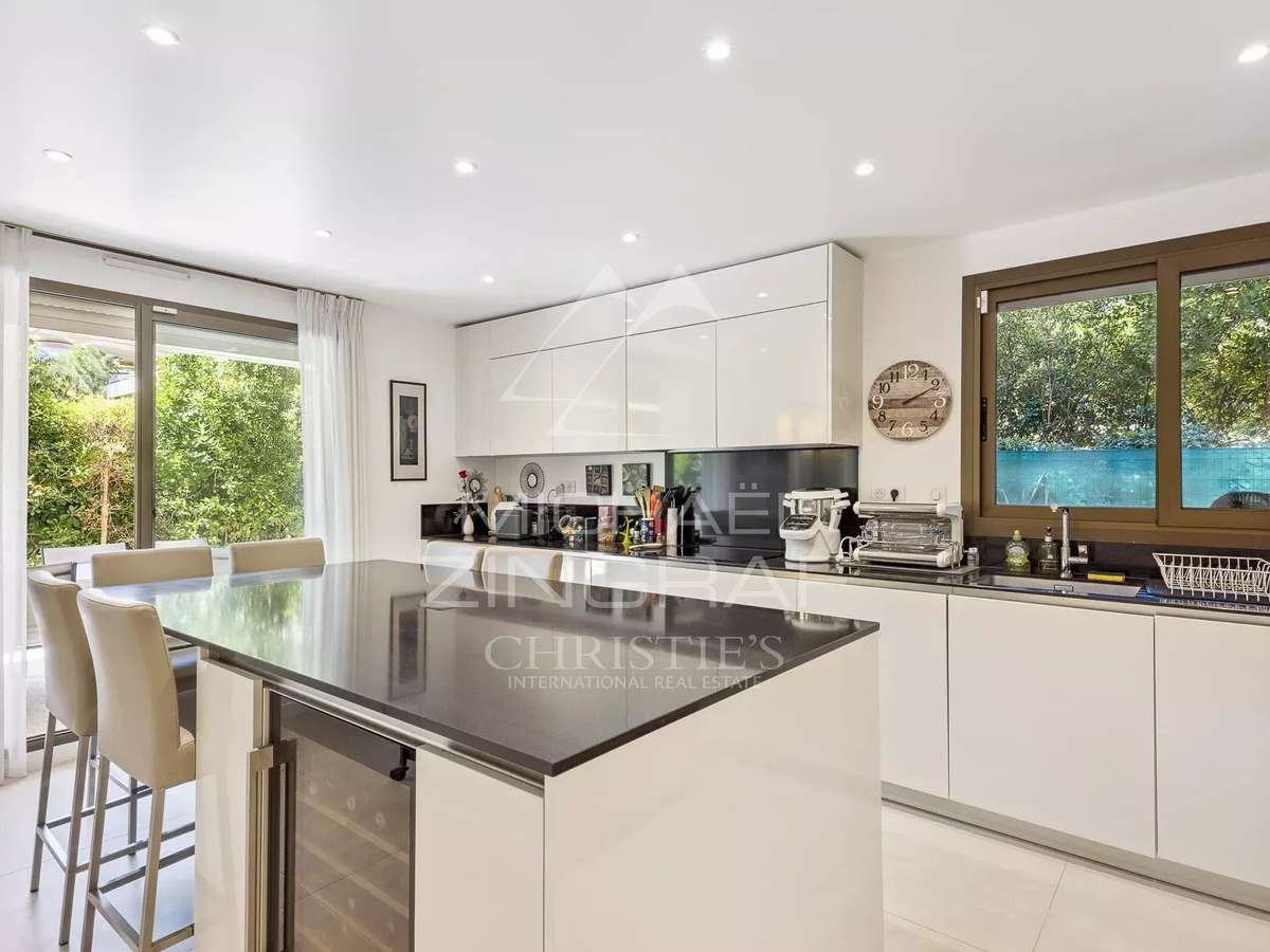 Apartment cap-d-antibes