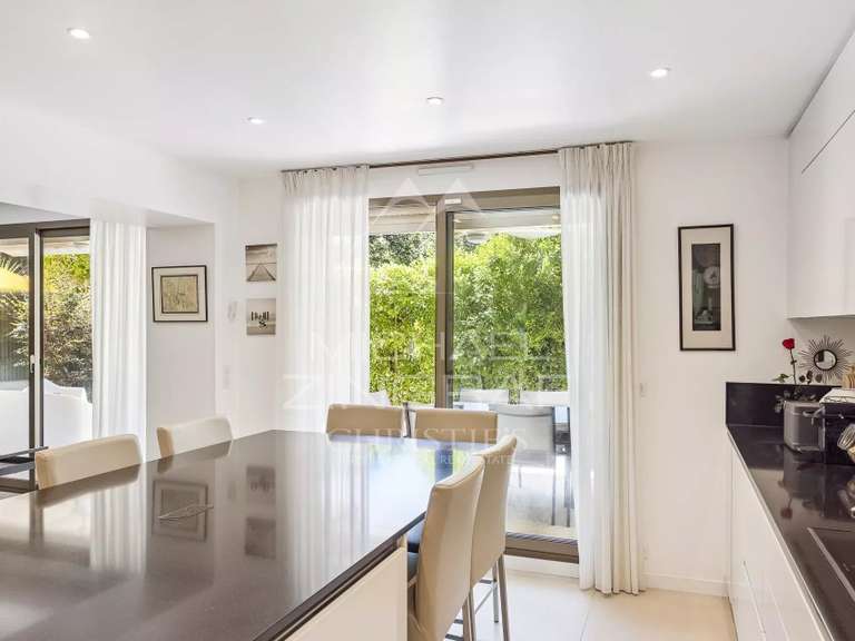 Apartment cap-d-antibes - 3 bedrooms - 100m²