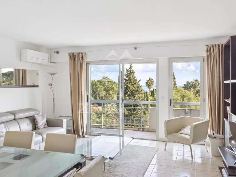 Apartment cap-d-antibes - 2 bedrooms - 72m²
