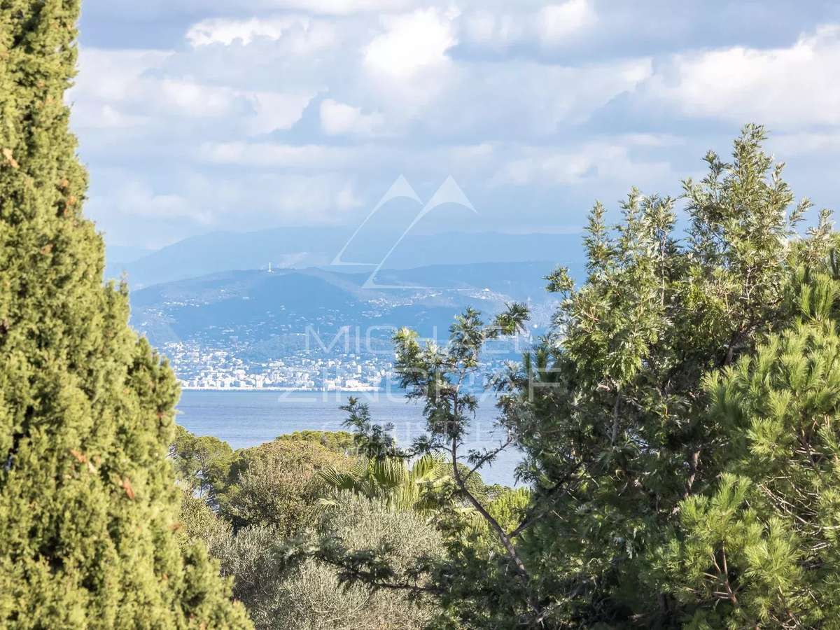 Apartment cap-d-antibes