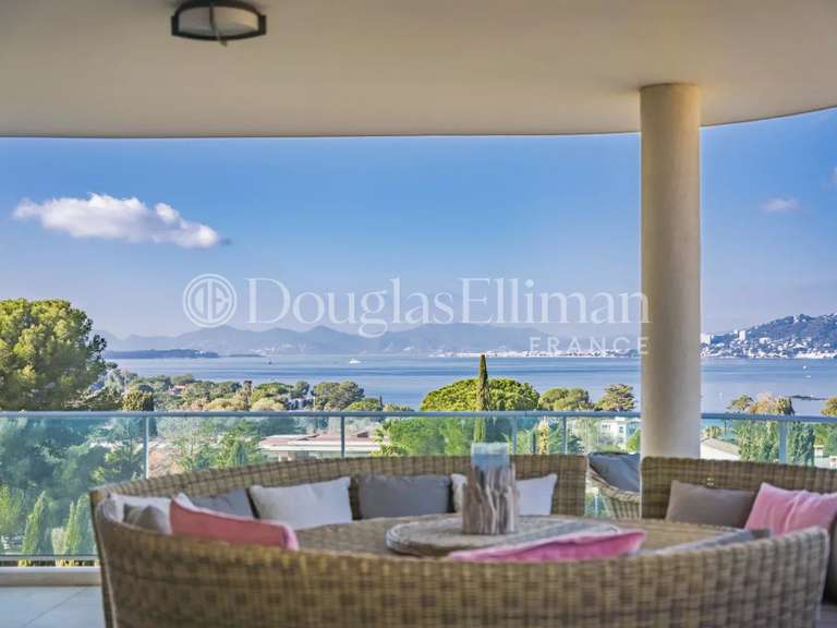 Apartment with Sea view cap-d-antibes - 3 bedrooms - 103m²