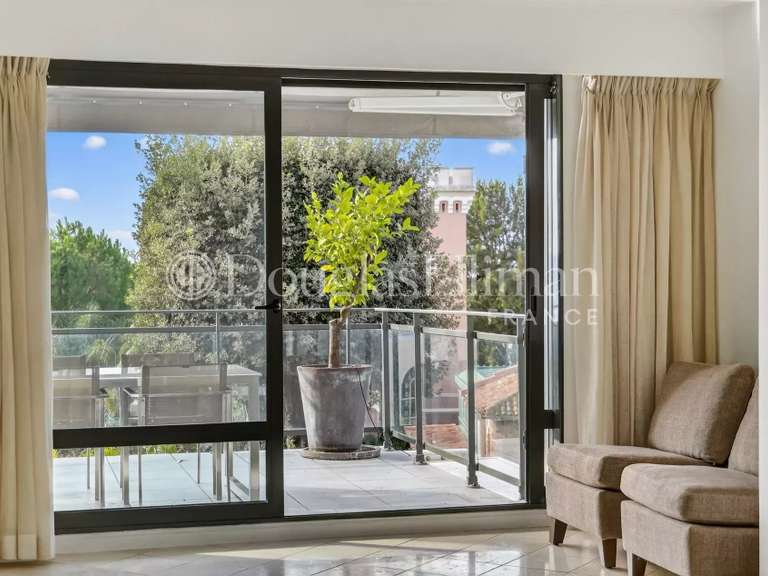 Apartment with Sea view cap-d-antibes - 2 bedrooms - 67m²