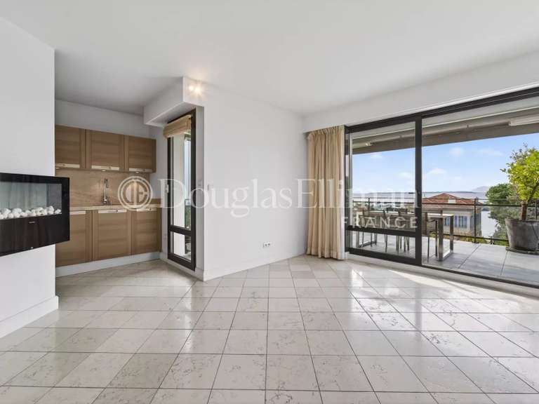 Apartment with Sea view cap-d-antibes - 2 bedrooms - 67m²