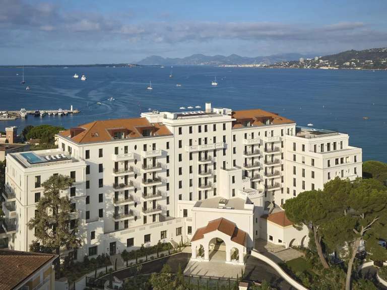 Appartement avec Vue sur mer Cap-d-antibes - 2 chambres - 198m²