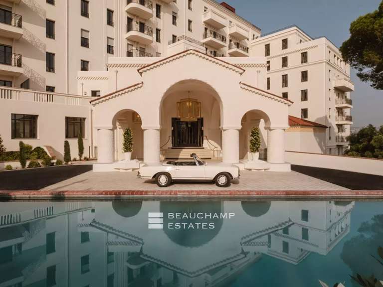 Appartement avec Vue sur mer Cap-d-antibes - 3 chambres - 216m²