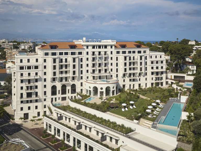 Appartement avec Vue sur mer Cap-d-antibes - 3 chambres - 216m²