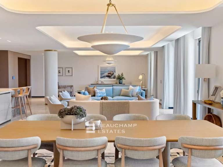 Appartement avec Vue sur mer Cap-d-antibes - 3 chambres - 216m²