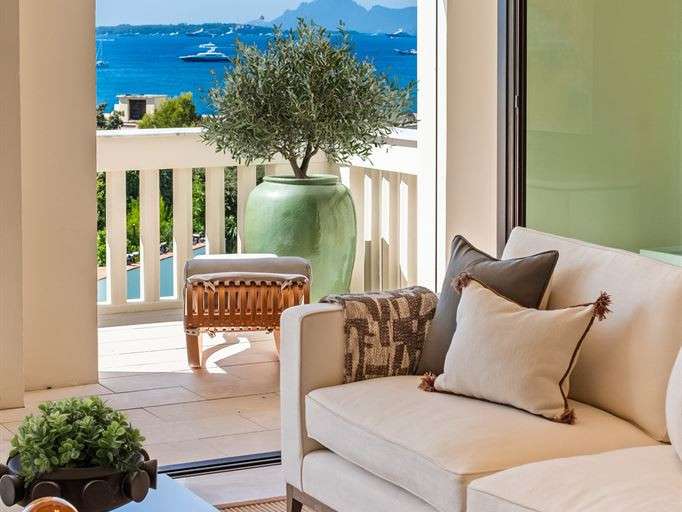 Appartement avec Vue sur mer Cap-d-antibes - 3 chambres - 254m²