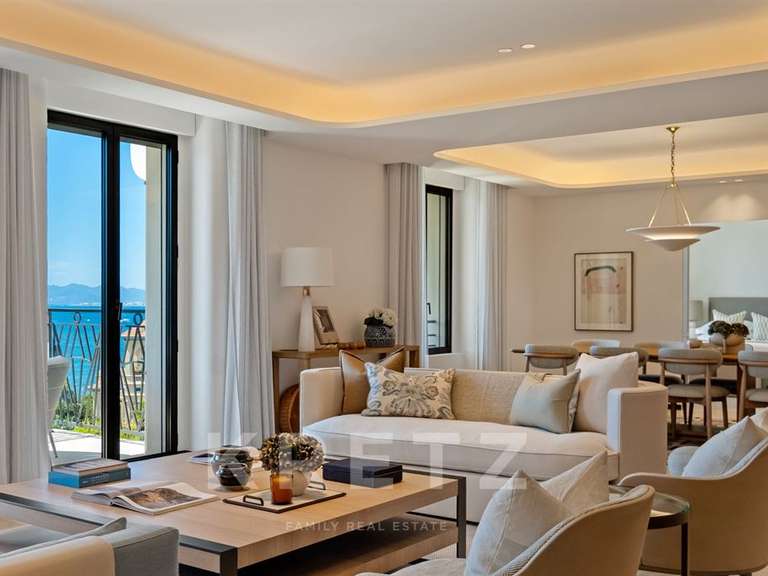 Appartement avec Vue sur mer Cap-d-antibes - 4 chambres - 216m²