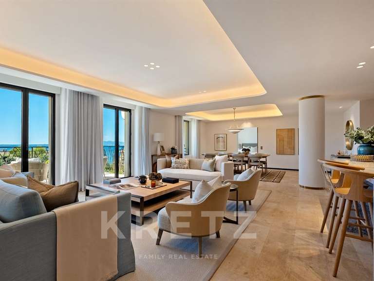 Appartement avec Vue sur mer Cap-d-antibes - 4 chambres - 216m²