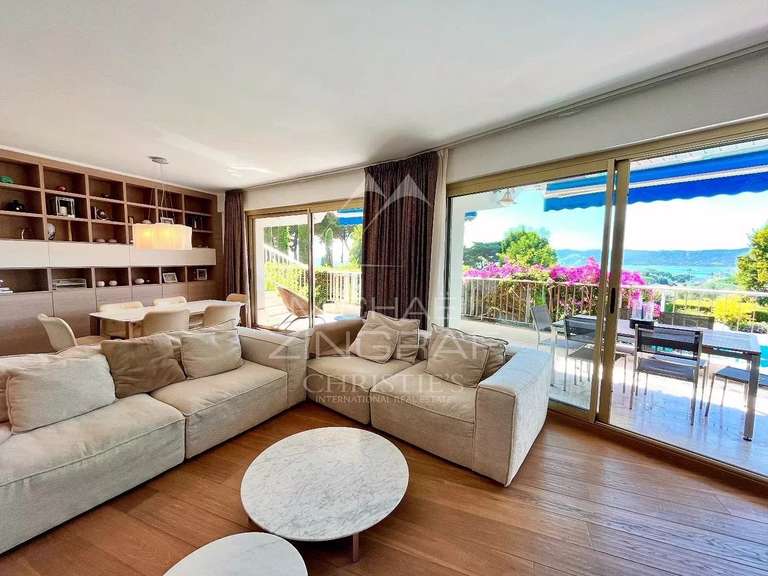 Appartement avec Vue sur mer Cap-d-antibes - 4 chambres - 129m²