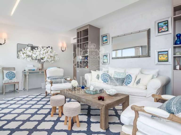 Appartement avec Vue sur mer Cap-d-antibes - 3 chambres - 105m²