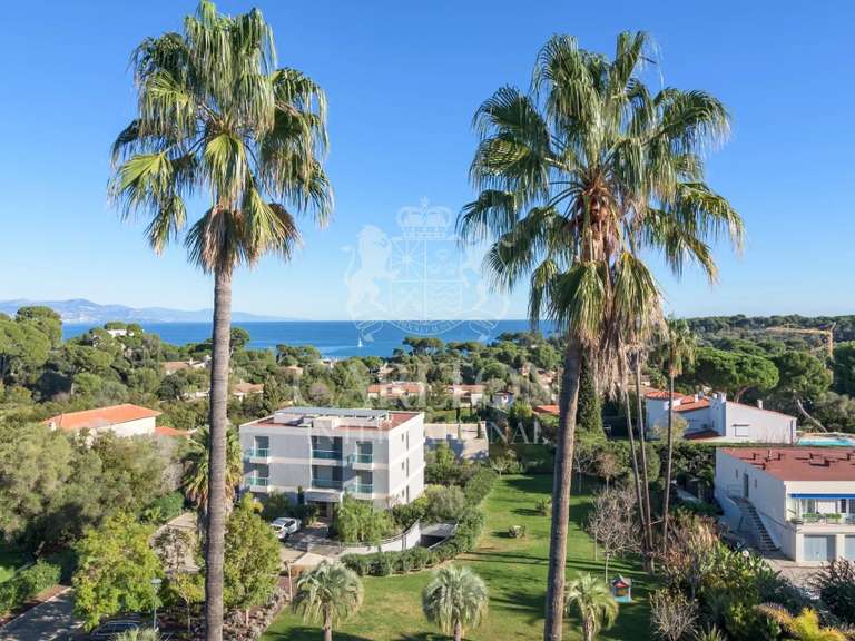Appartement avec Vue sur mer Cap-d-antibes - 3 chambres - 105m²