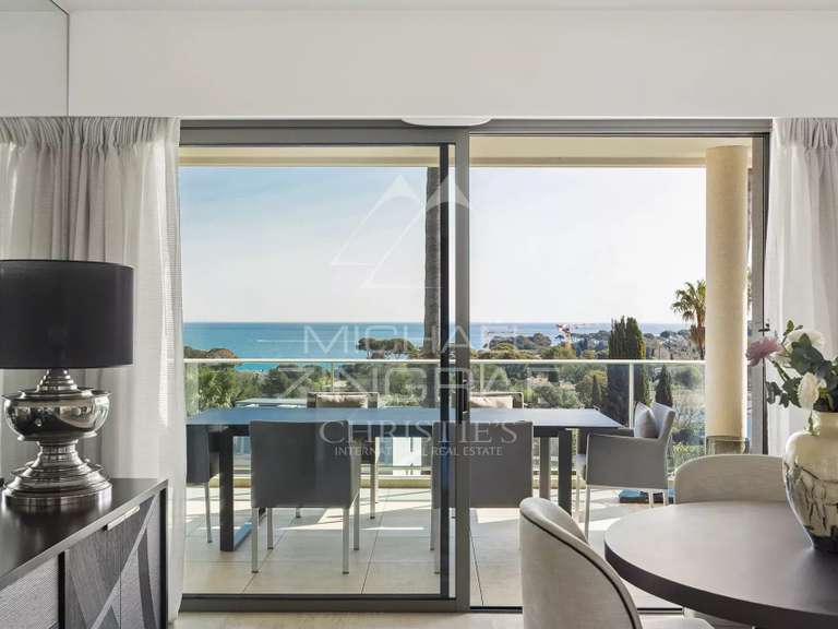 Appartement avec Vue sur mer Cap-d-antibes - 3 chambres - 206m²