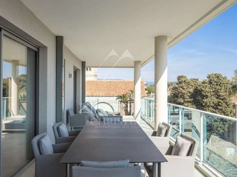 Appartement avec Vue sur mer Cap-d-antibes - 3 chambres - 206m²