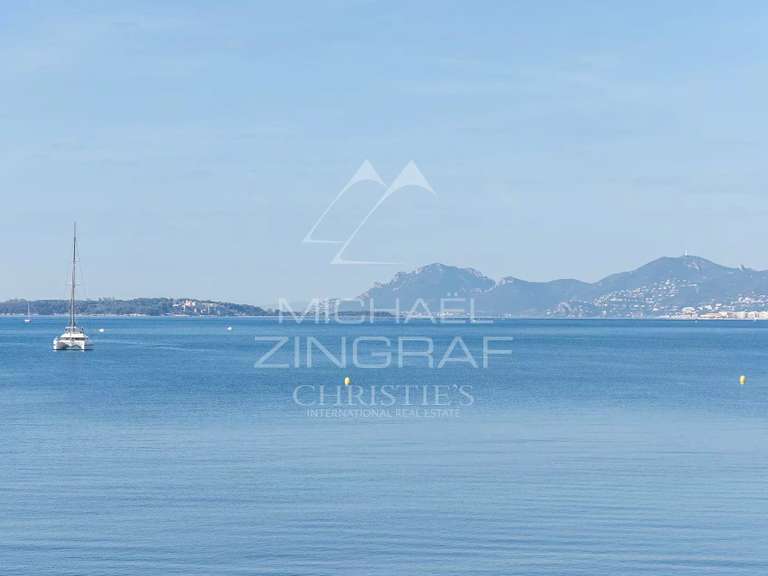 Appartement avec Vue sur mer Cap-d-antibes - 1 chambre - 58m²